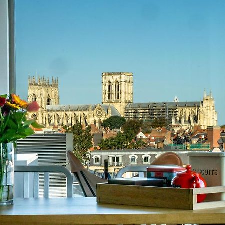 Cityscape @ Ryedale House York Bagian luar foto