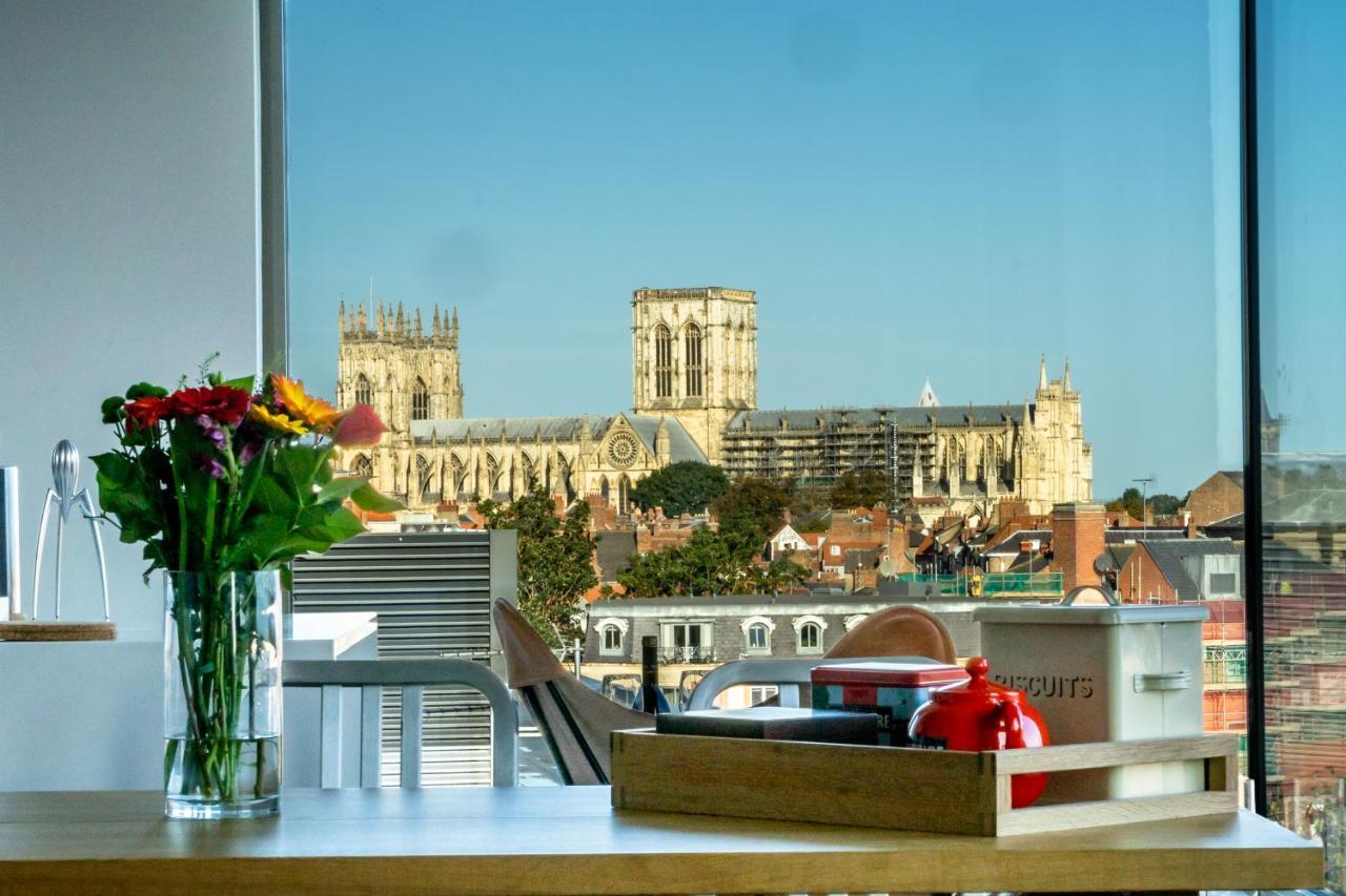 Cityscape @ Ryedale House York Bagian luar foto